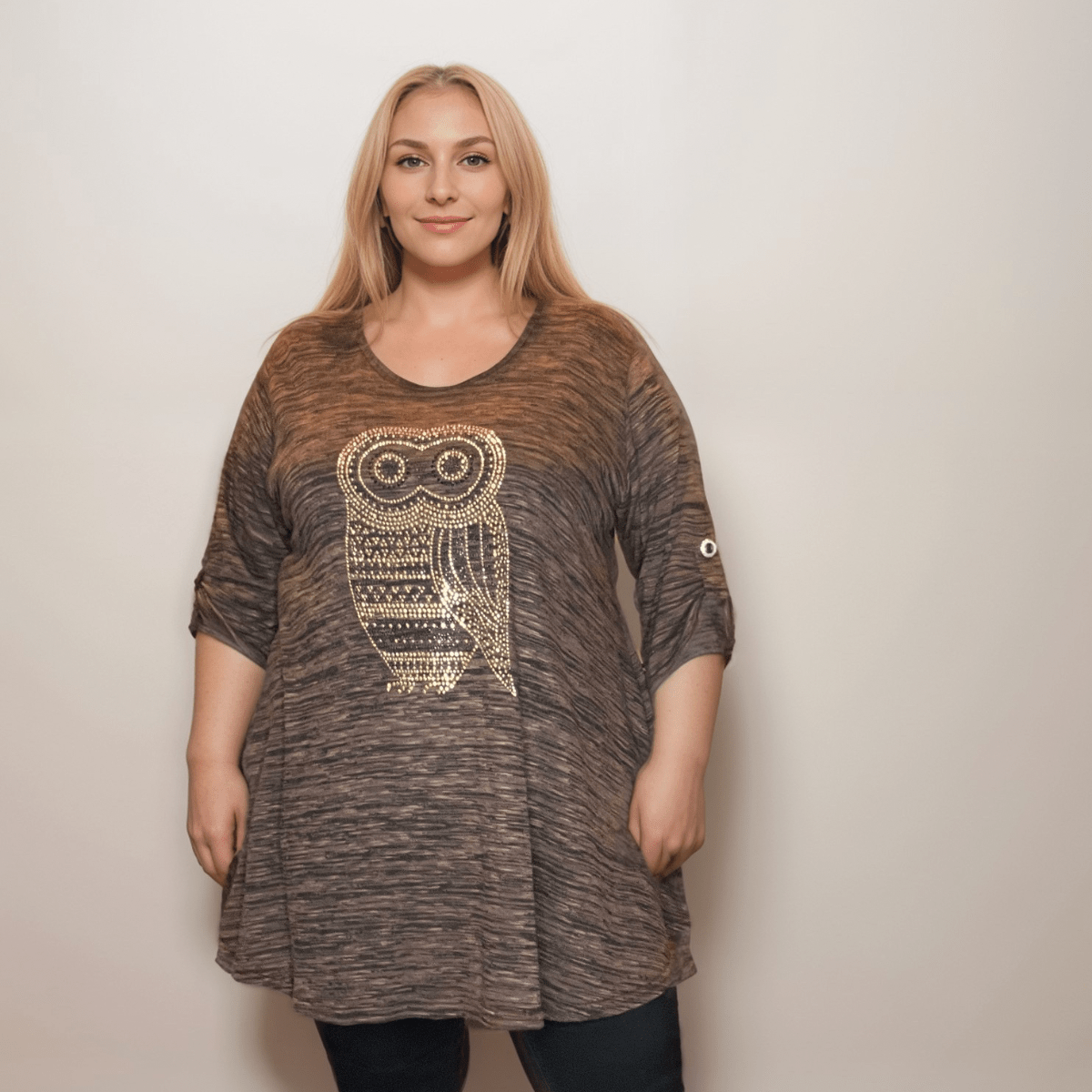 BUTTON SLEEVE SWING TOP WITH STUDDED OWL