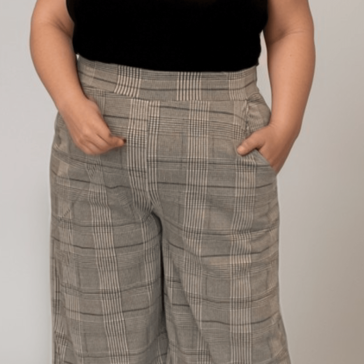 ROCKTHOSECURVES DOGTOOTH 3/4 LENGTH PALAZZO TROUSERS WITH POCKETS