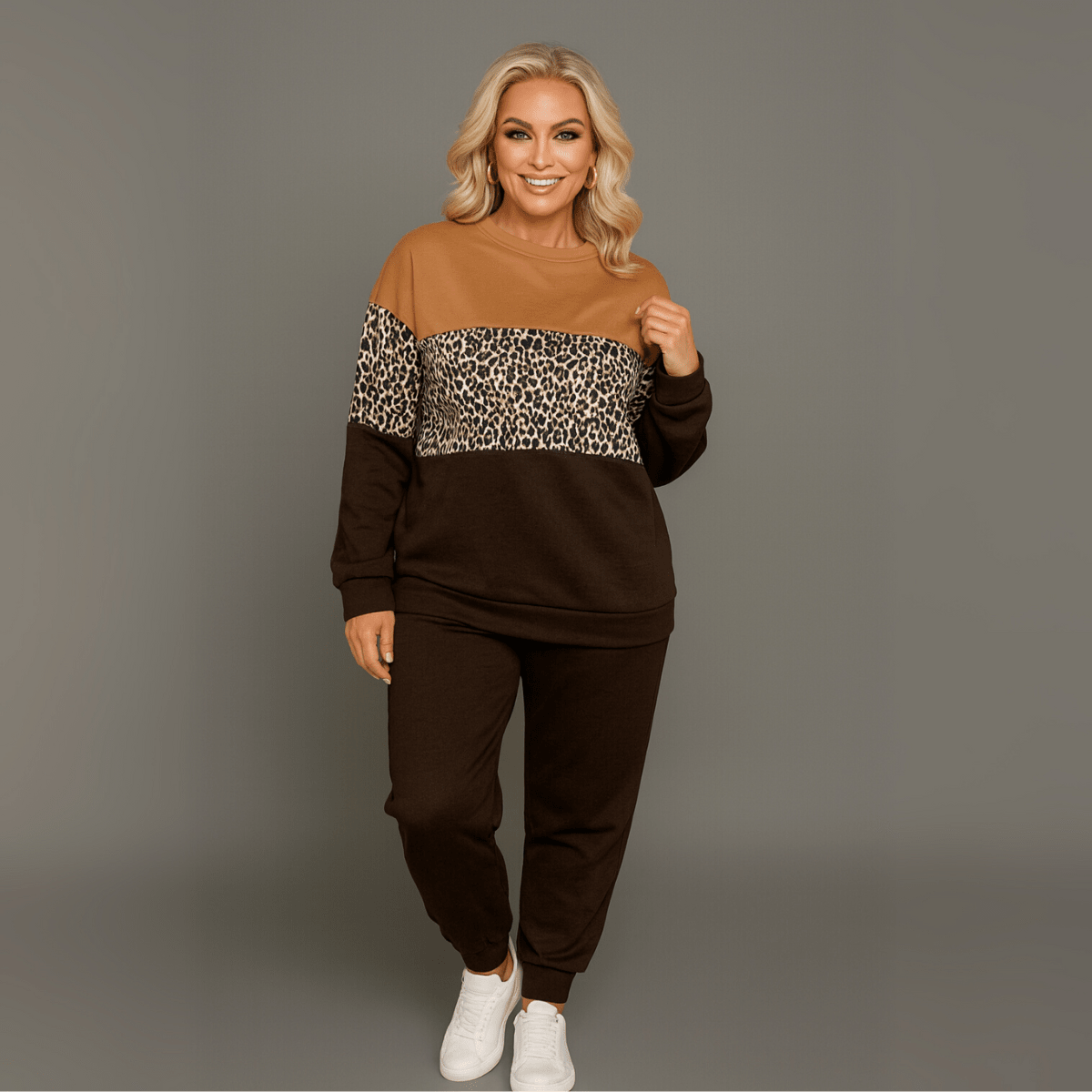 Tracksuit with Straight Leopard Panels